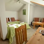 Otel Vezyuva House