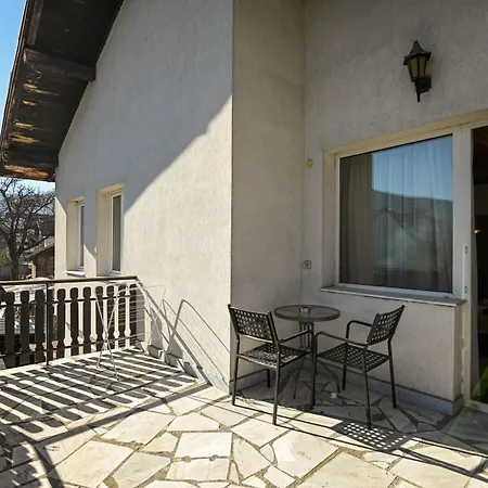 Veziova House 호텔 3*