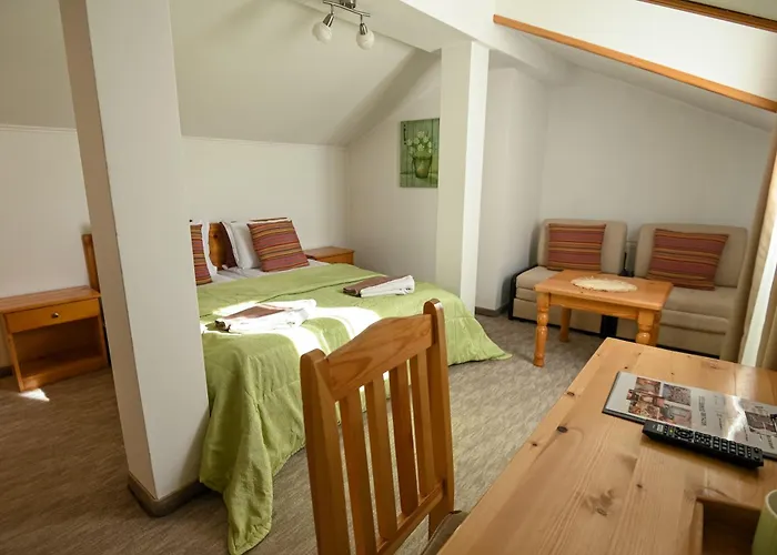 Szálloda Vezyuva House