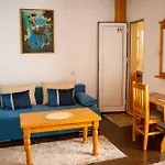 Vezyuva House 3*