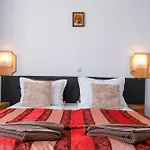 Hotel Vezyuva House 3*