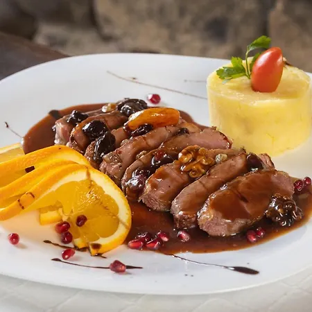 Hotel Vezyuva House 3*