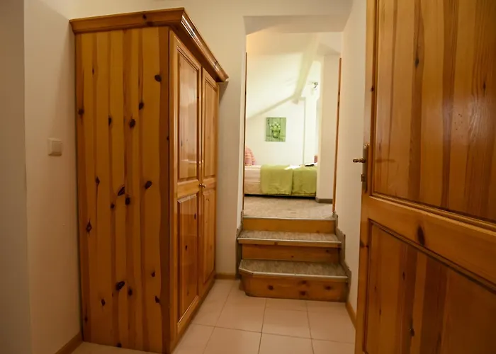 Vezyuva House 3* בנסקו