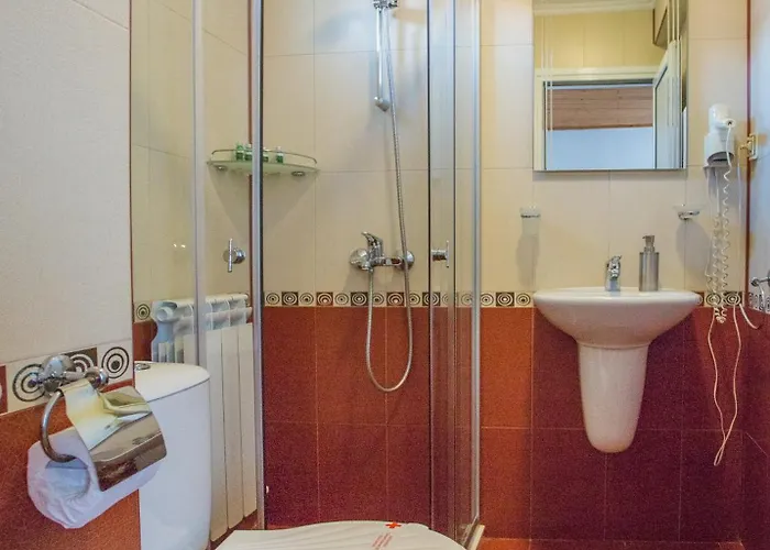 Хотел Vezyuva House 3*