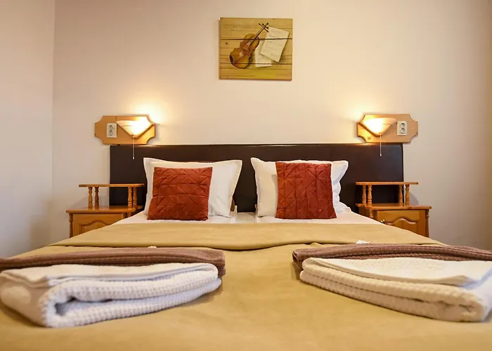 Хотел Vezyuva House 3*