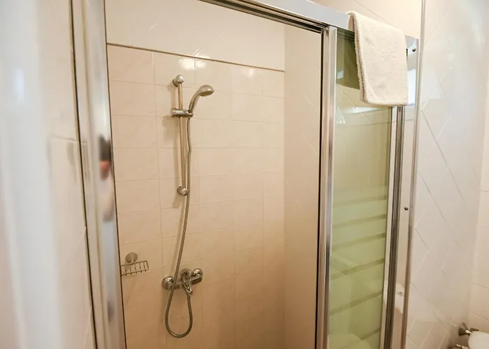 Vezyuva House מלון