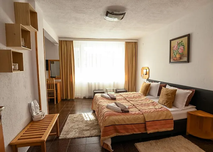 Vezyuva House מלון 3*