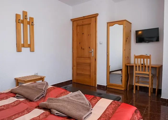 Vezyuva House מלון 3*